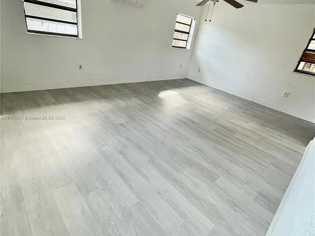 5200 SW 4th St, Miami FL 33134