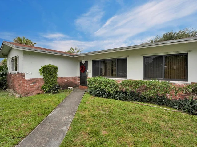 4750 NW 17th St, Lauderhill FL 33313