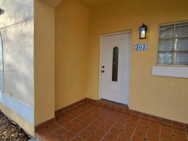 8325 NW 186th St # 303, Hialeah FL 33015