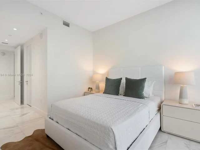 700 NE 26th Terrace # 1901, Miami FL 33137