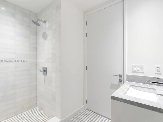 700 NE 26th Terrace # 1901, Miami FL 33137