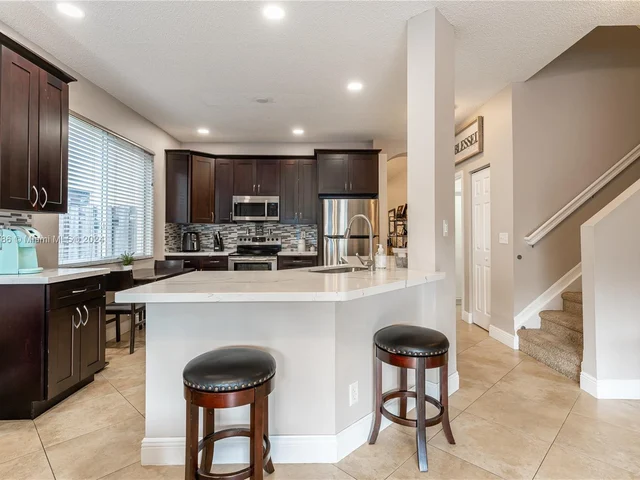 4978 Pebblebrook Ter, Coconut Creek FL 33073