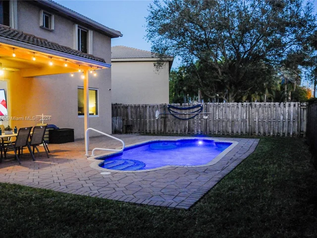 4978 Pebblebrook Ter, Coconut Creek FL 33073