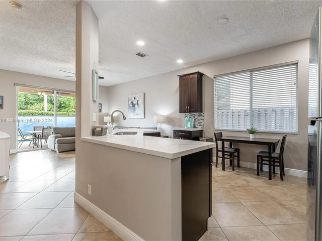 4978 Pebblebrook Ter, Coconut Creek FL 33073