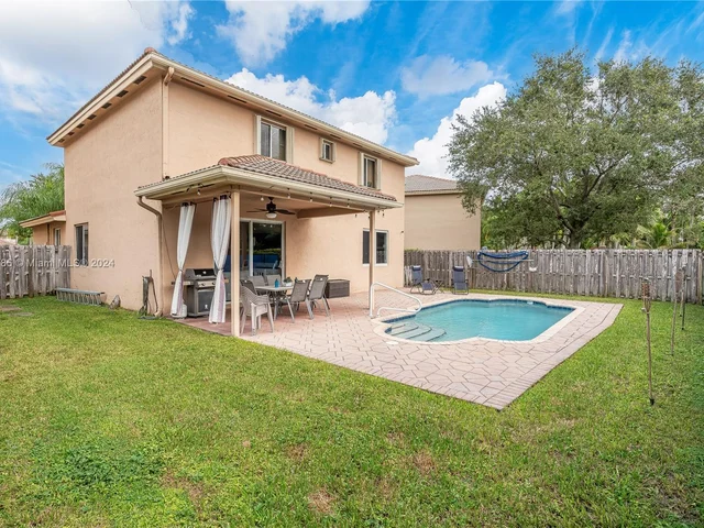 4978 Pebblebrook Ter, Coconut Creek FL 33073