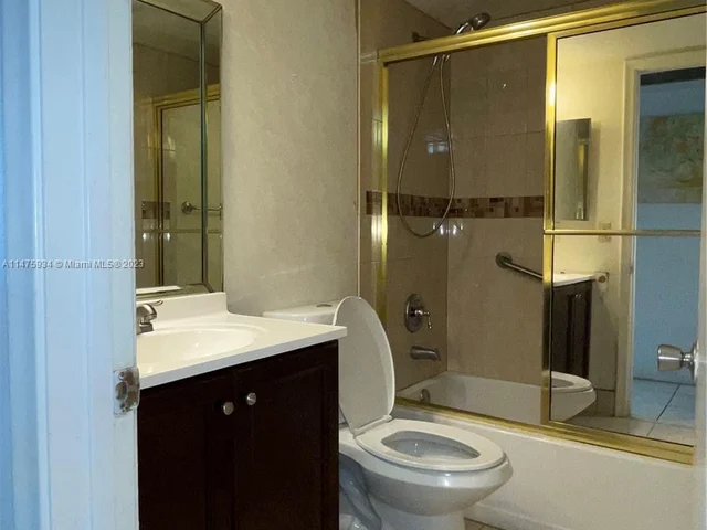 400 SW 134th Way # 205F, Pembroke Pines FL 33027