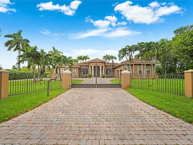 4430 SW 118th Ave, Miami FL 33175