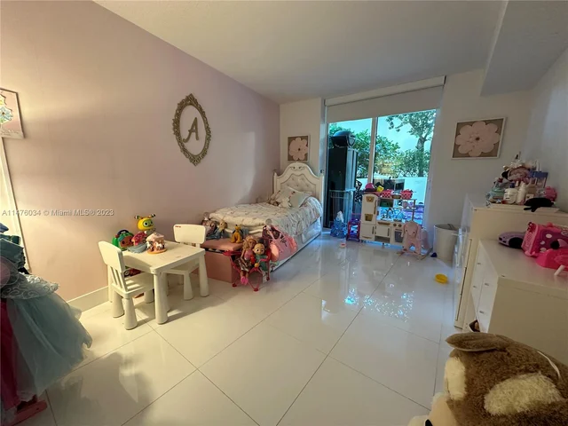 200 Sunny Isles Blvd, Sunny Isles Beach FL 33160