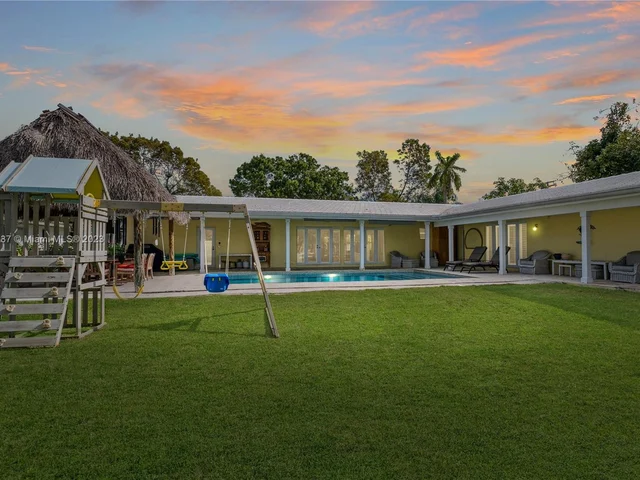 13000 Coronado Dr, North Miami FL 33181