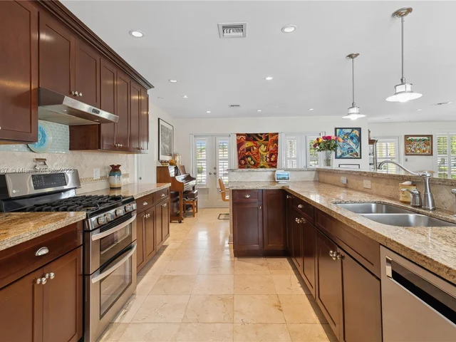 13000 Coronado Dr, North Miami FL 33181