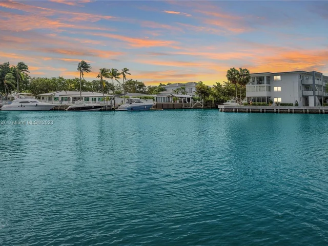 13000 Coronado Dr, North Miami FL 33181