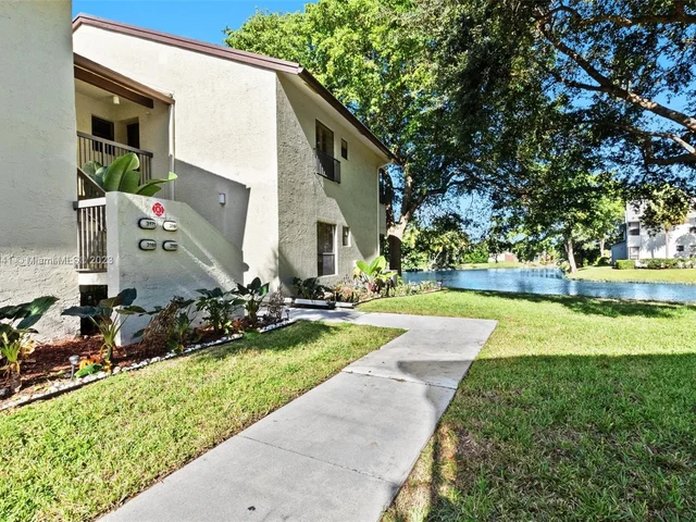3169 Cocoplum Cir # 3169, Coconut Creek FL 33063