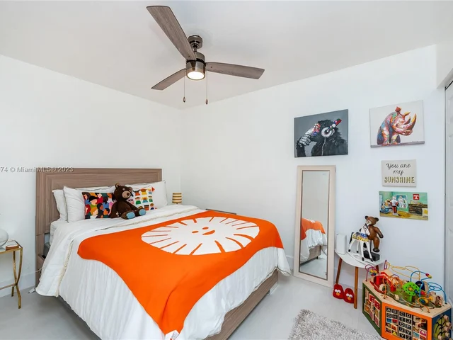 1762 NW 2nd Ave, Homestead FL 33030