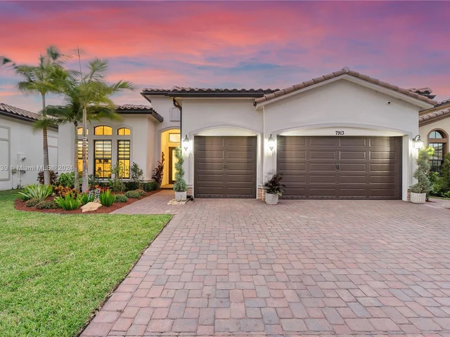 7913 Deer Lake Ct, Parkland FL 33067