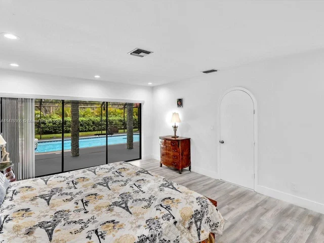 620 Sea Turtle Way, Plantation FL 33324