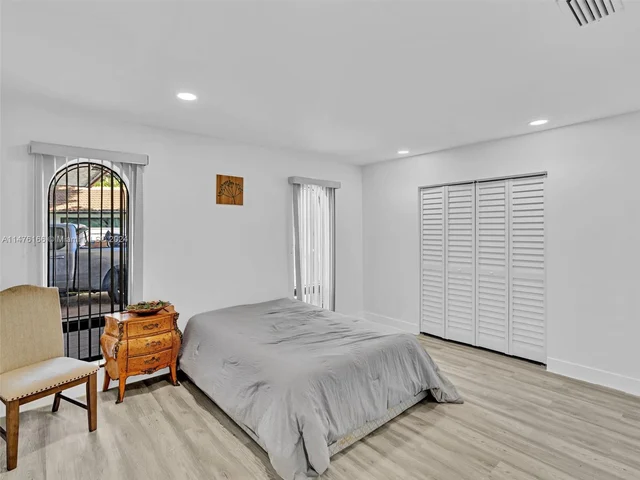 620 Sea Turtle Way, Plantation FL 33324