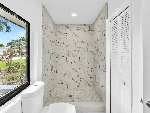 620 Sea Turtle Way, Plantation FL 33324