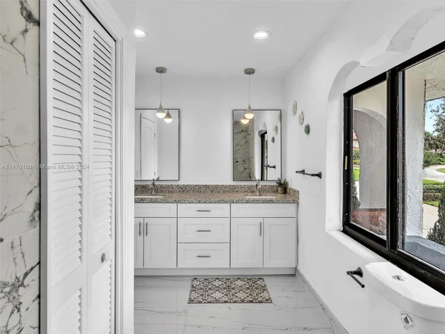 620 Sea Turtle Way, Plantation FL 33324