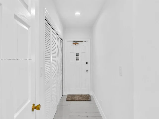 620 Sea Turtle Way, Plantation FL 33324