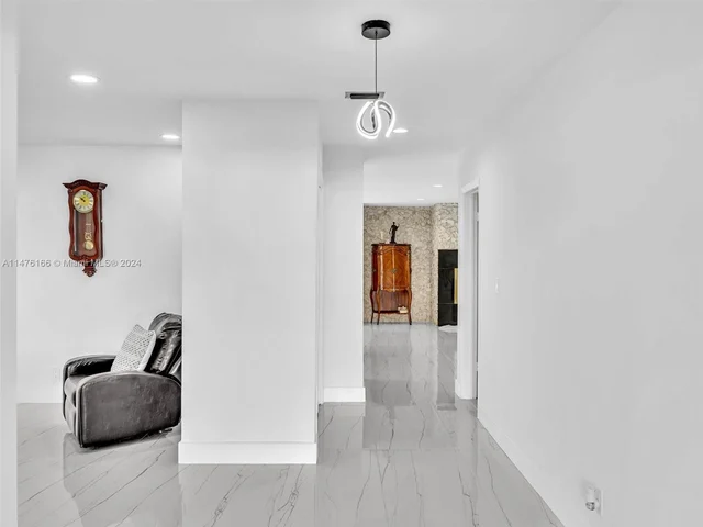 620 Sea Turtle Way, Plantation FL 33324