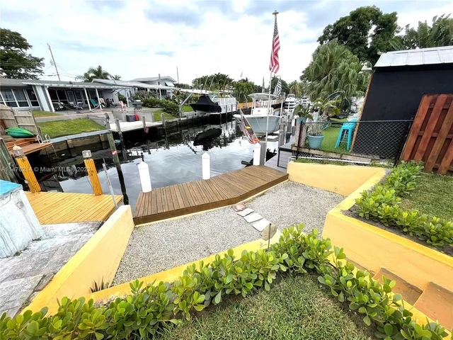 2406 Marathon Ln, Fort Lauderdale FL 33312