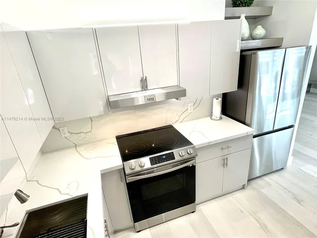 2406 Marathon Ln, Fort Lauderdale FL 33312