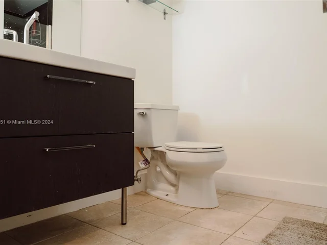 9443 Fontainebleau Blvd # 105, Miami FL 33172