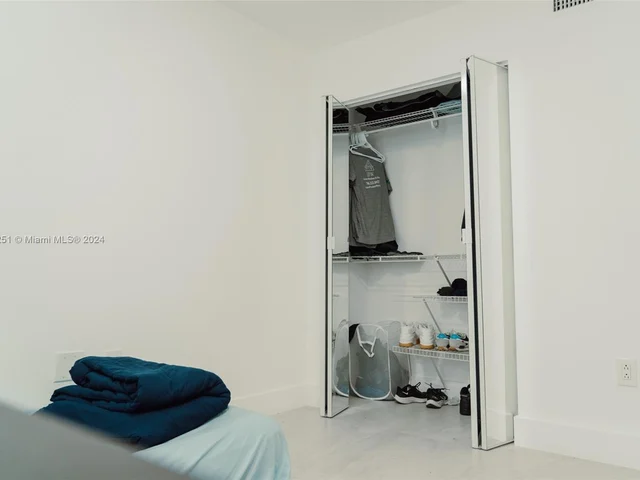 9443 Fontainebleau Blvd # 105, Miami FL 33172