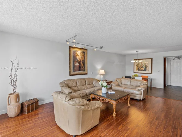 200 Leslie Dr # 329, Hallandale Beach FL 33009