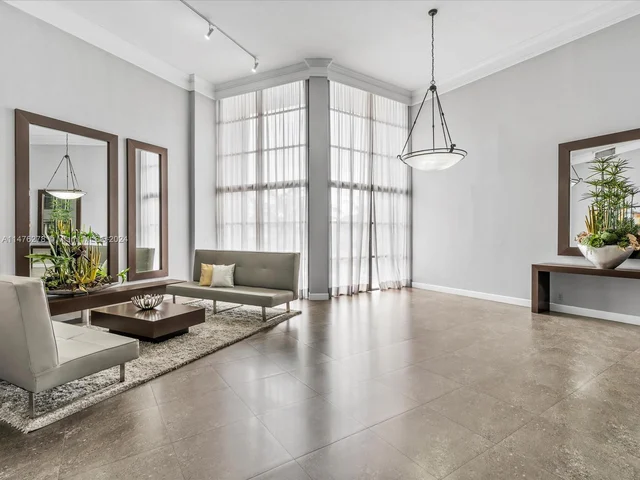 200 Leslie Dr # 329, Hallandale Beach FL 33009