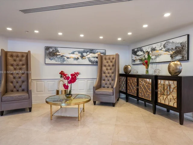 5225 Collins Ave # 910, Miami Beach FL 33140