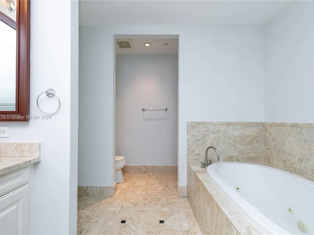 1425 Brickell Ave # 41A, Miami FL 33131