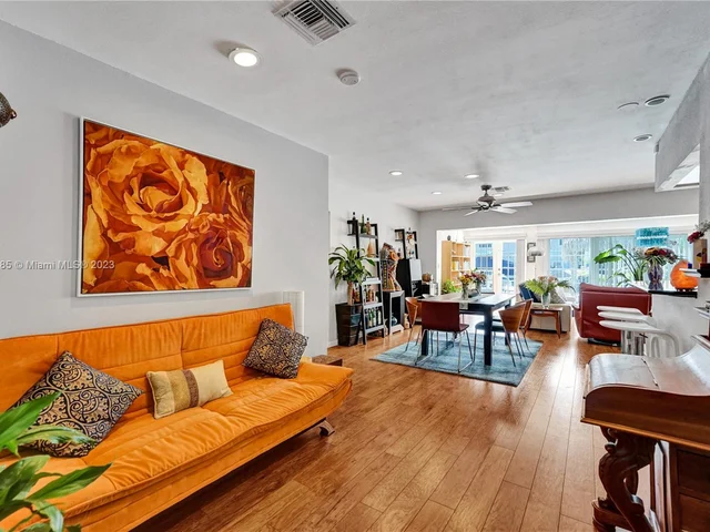 2402 SE 13th Ct, Pompano Beach FL 33062