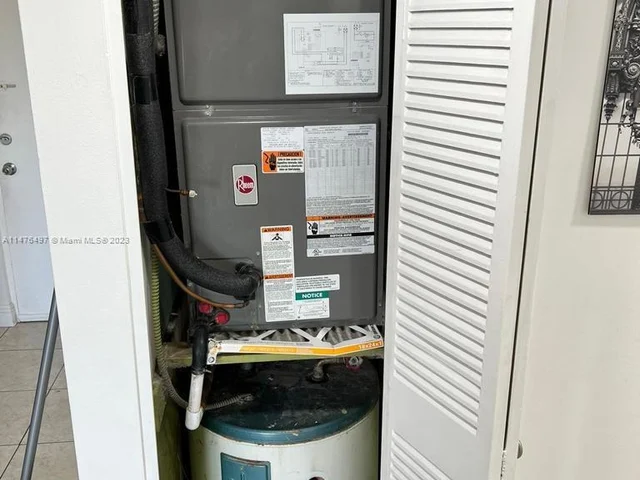 6820 W Flagler St # 409, Miami FL 33144