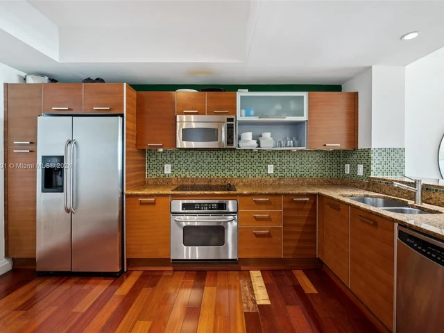 3330 NE 190th St # 717, Aventura FL 33180