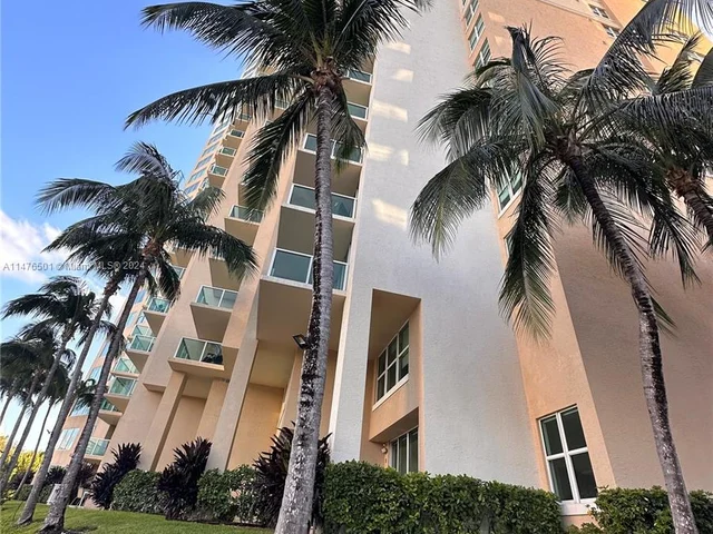 3330 NE 190th St # 717, Aventura FL 33180