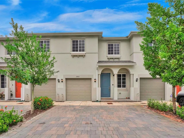 1455 NW 208th Ter, Miami Gardens FL 33169
