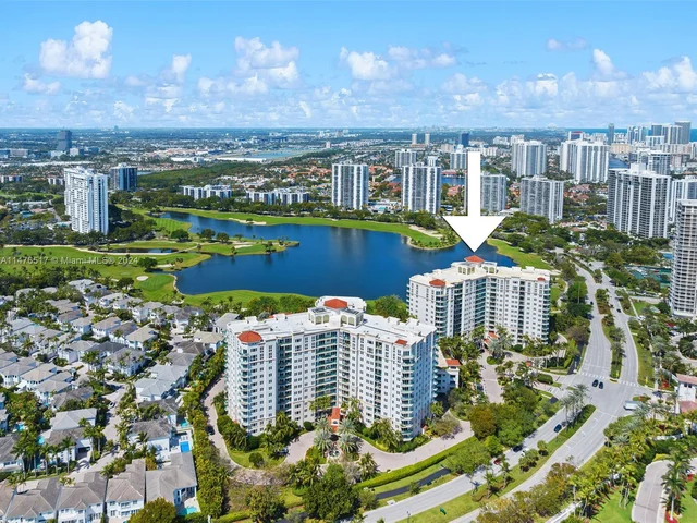 20000 E Country Club Dr # 314, Aventura FL 33180