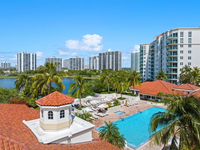 20000 E Country Club Dr # 314, Aventura FL 33180