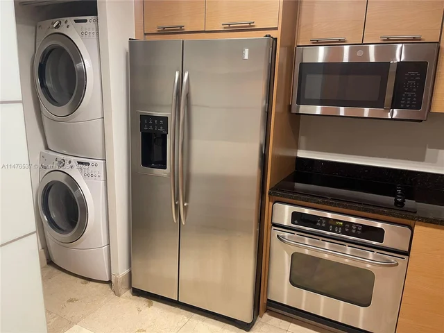 31 SE 5th St # 1908, Miami FL 33131