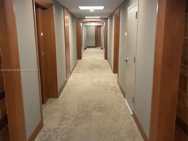 31 SE 5th St # 1908, Miami FL 33131