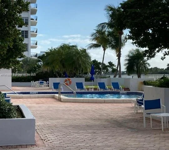 5700 Collins Ave # 16H, Miami Beach FL 33140