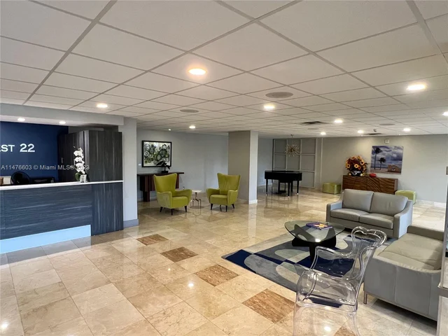 4350 Hillcrest Dr # 800, Hollywood FL 33021