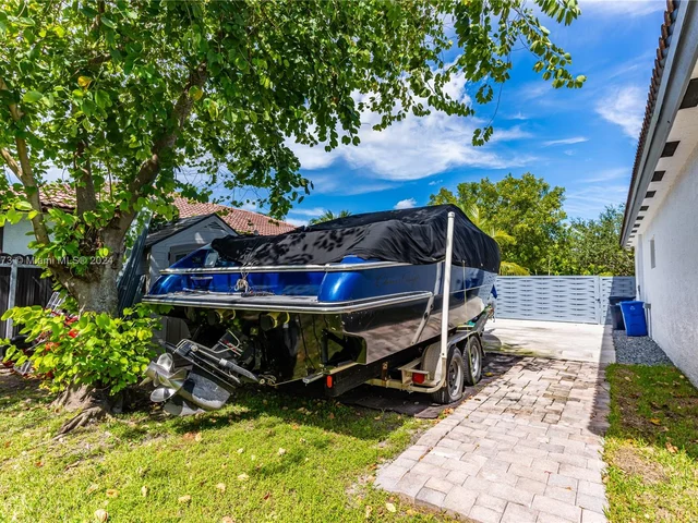 14214 SW 289th Ter, Homestead FL 33033