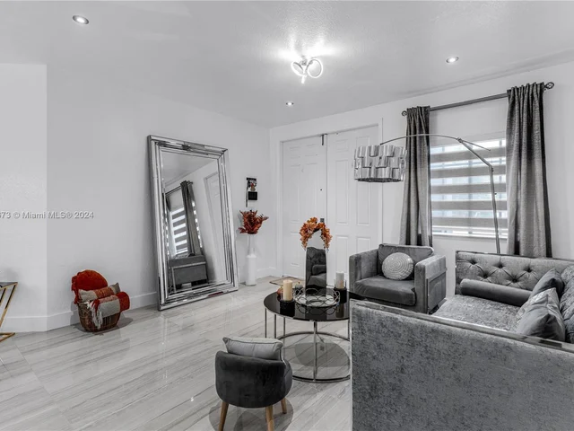 14214 SW 289th Ter, Homestead FL 33033