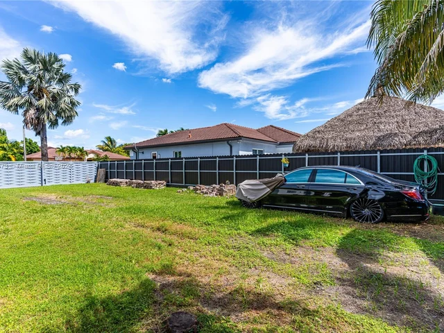 14214 SW 289th Ter, Homestead FL 33033