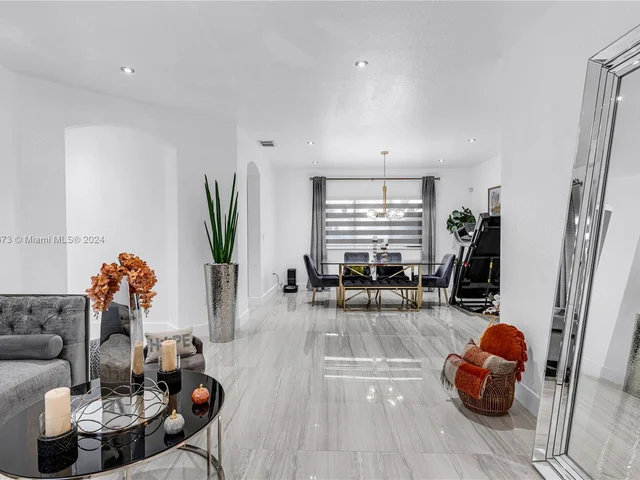 14214 SW 289th Ter, Homestead FL 33033