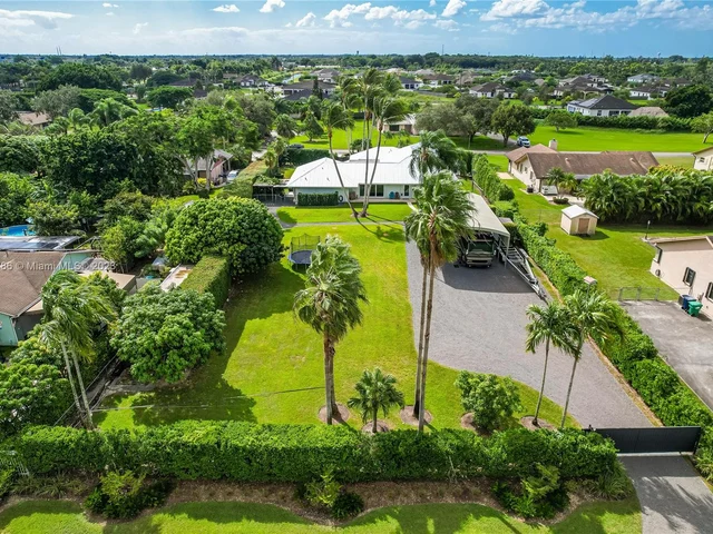 16941 SW 278th St, Homestead FL 33031