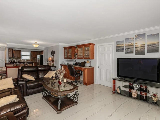 1160 Hillsboro Mile # 904, Hillsboro Beach FL 33062