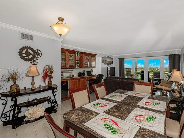 1160 Hillsboro Mile # 904, Hillsboro Beach FL 33062